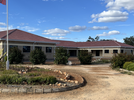 Blick auf den Erweiterungsbau der Steyler Grundschule in Tonota, Botswana.Landes. Blick auf das Schulgebäude.